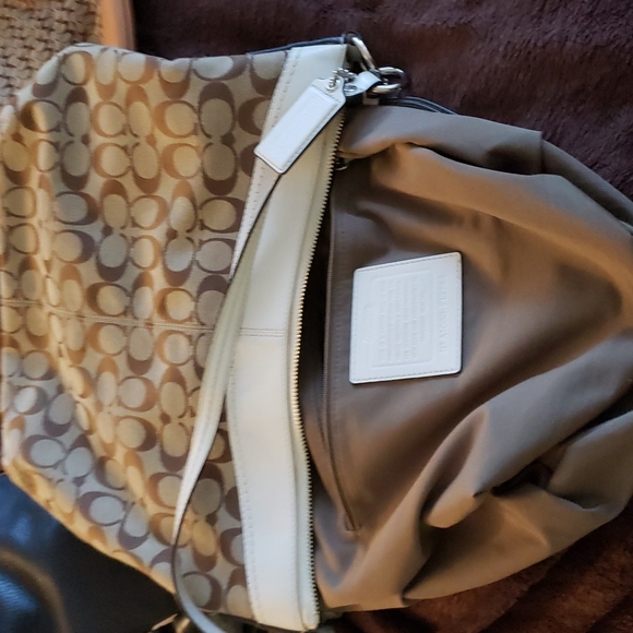 Handbag - Picture 2 of 2